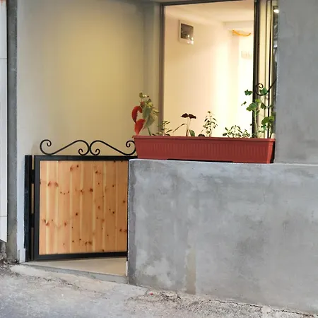 Nikas Apartment Tbilisi Exterior photo